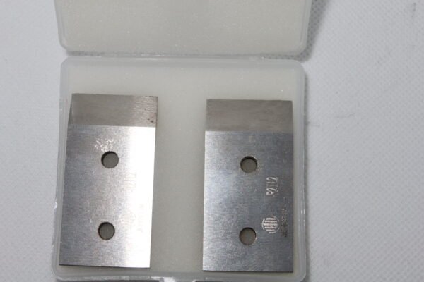 JIUHENG JM| Two - Hole Industrial Cutter Blade for Cutting Operations - Image 2