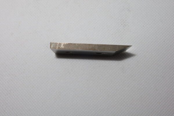 JIUHENG JM| Two - Hole Industrial Cutter Blade for Cutting Operations - Image 5