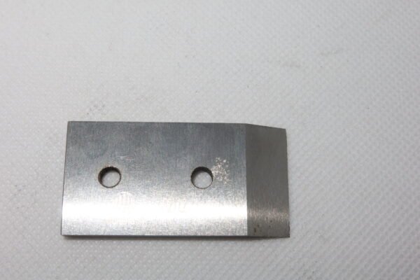 JIUHENG JM| Two - Hole Industrial Cutter Blade for Cutting Operations - Image 3